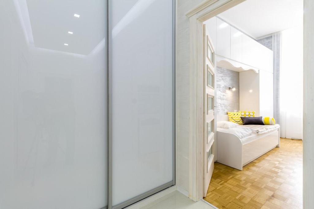 Stylish Apartment 5 Minutes Walk From City Center ปราก ภายนอก รูปภาพ